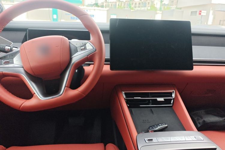 Used BYD Tang L 2025 DM 175KM Drone Player Edition Center Console