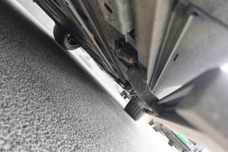 Used BYD Tang L 2025 DM 200KM Four-Wheel Drive LiDAR Flagship Model Chassis Front Left