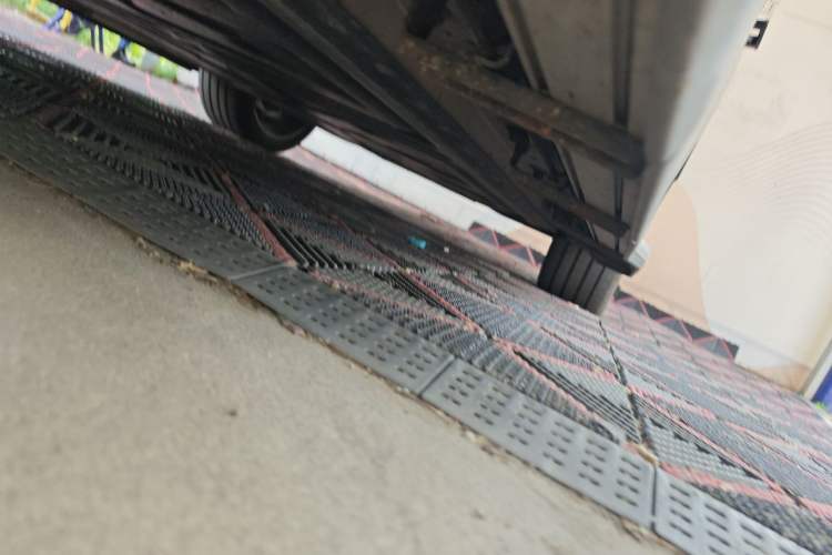 Used BYD Tang L 2025 EV 600KM All-Wheel-Drive LiDAR Flagship Model Chassis Front Left