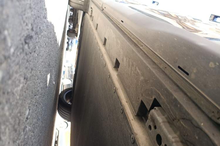 Used BYD Tang L 2025 EV 670KM LiDAR Flagship Version Chassis Front Right
