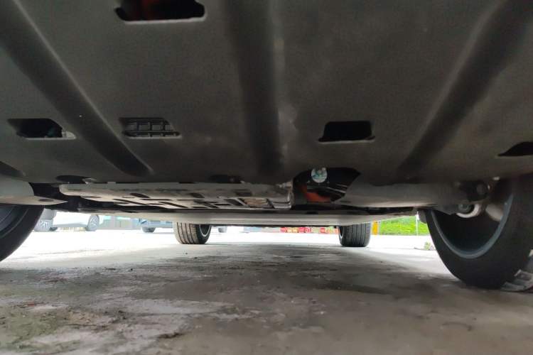 Used BYD Tang L 2025 EV 600KM All-Wheel-Drive LiDAR Flagship Model Chassis Rear