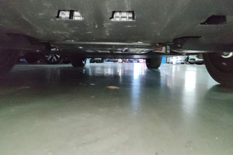 Used BYD Tang L 2025 EV 670KM LiDAR Flagship Version Chassis Rear