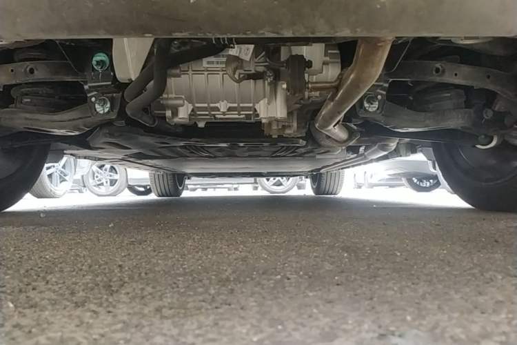 Used BYD Tang L 2025 DM 175KM Drone Player Edition Chassis Rear