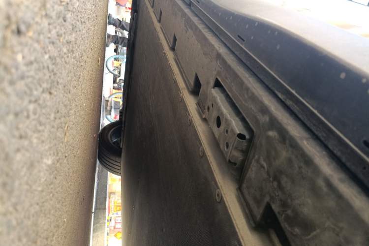 Used BYD Tang L 2025 EV 670KM LiDAR Flagship Version Chassis Rear Left