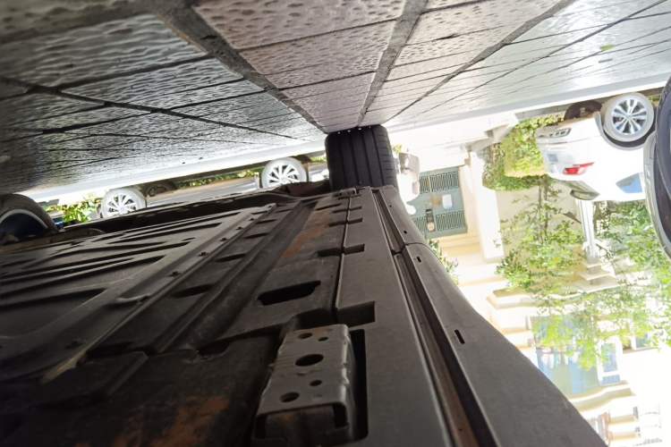 Used BYD Tang L 2025 DM 175KM Drone Player Edition Chassis Rear Left
