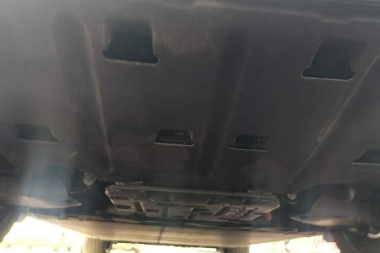 Used BYD Tang L 2025 EV 670KM LiDAR Flagship Version Chassis Rear
