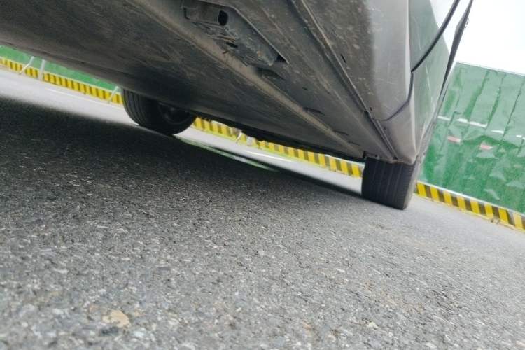 Used BYD Tang L 2025 EV 600KM All-Wheel-Drive LiDAR Flagship Model Chassis Rear Right