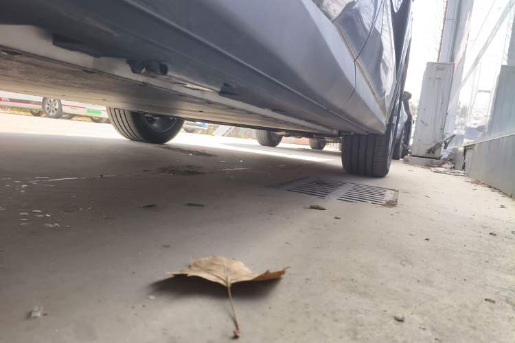 Used BYD Tang L 2025 EV 670KM LiDAR Flagship Version Chassis Rear Right