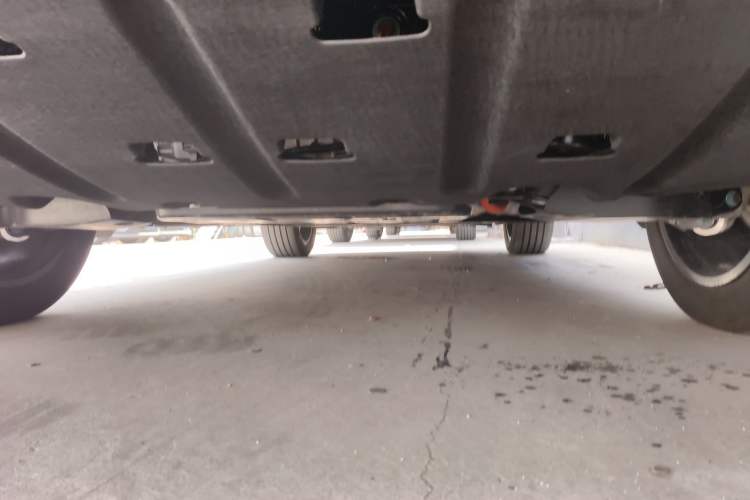 Used BYD Tang L 2025 EV 670KM LiDAR Flagship Version Chassis Rear