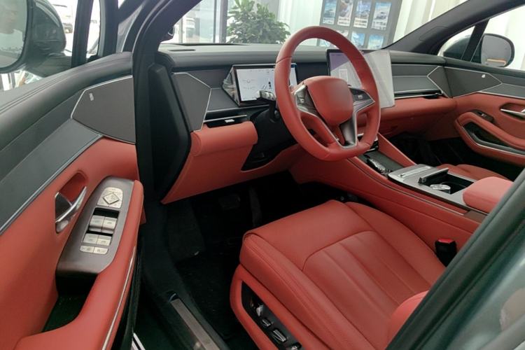 Used BYD Tang L 2025 DM 175KM Drone Player Edition Driver Seat
