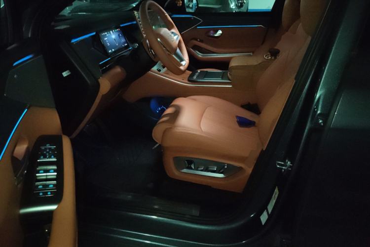 Used BYD Tang L 2025 EV 670KM LiDAR Flagship Version Driver Seat