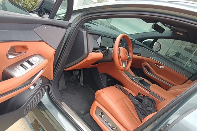 Used BYD Tang L 2025 EV 600KM All-Wheel-Drive LiDAR Flagship Model Driver Seat