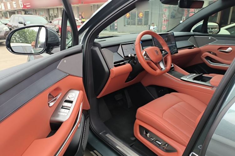 Used BYD Tang L 2025 DM 175KM Drone Player Edition Driver Seat