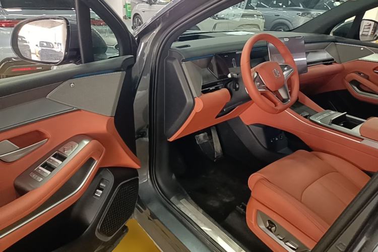 Used BYD Tang L 2025 DM 200KM Four-Wheel Drive LiDAR Flagship Model Driver Seat
