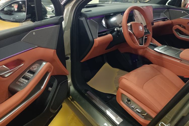 Used BYD Tang L 2025 EV 670KM LiDAR Flagship Version Driver Seat