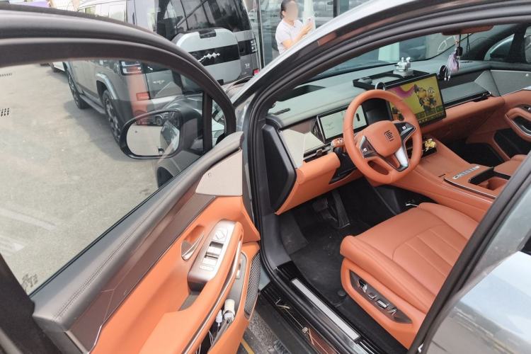 Used BYD Tang L 2025 DM 200KM Four-Wheel Drive LiDAR Flagship Model Driver Seat