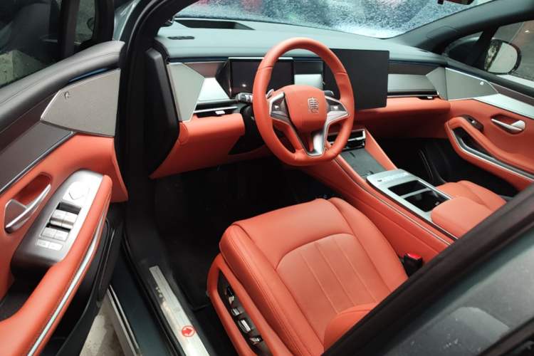 Used BYD Tang L 2025 DM 215KM LiDAR Flagship Model Driver Seat