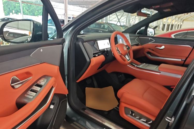 Used BYD Tang L 2025 DM 175KM Drone Player Edition Driver Seat