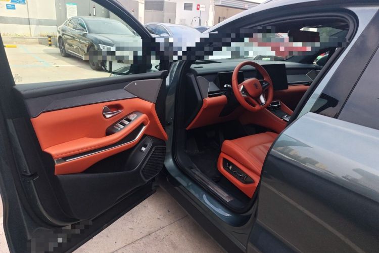 Used BYD Tang L 2025 DM 175KM Drone Player Edition Driver Seat