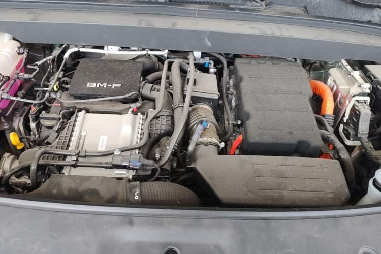 Used BYD Tang L 2025 DM 175KM Drone Player Edition Engine Bay