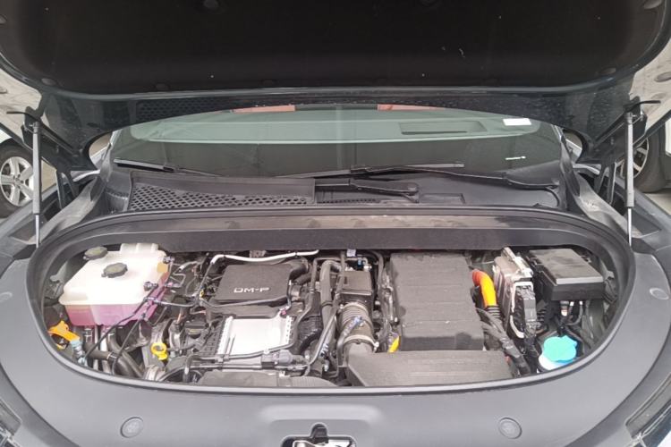 Used BYD Tang L 2025 DM 175KM Drone Player Edition Engine Bay