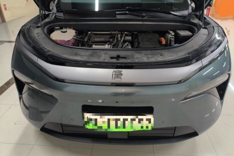 Used BYD Tang L 2025 DM 175KM Drone Player Edition Engine Bay