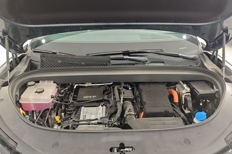 Used BYD Tang L 2025 DM 175KM Drone Player Edition Engine Bay