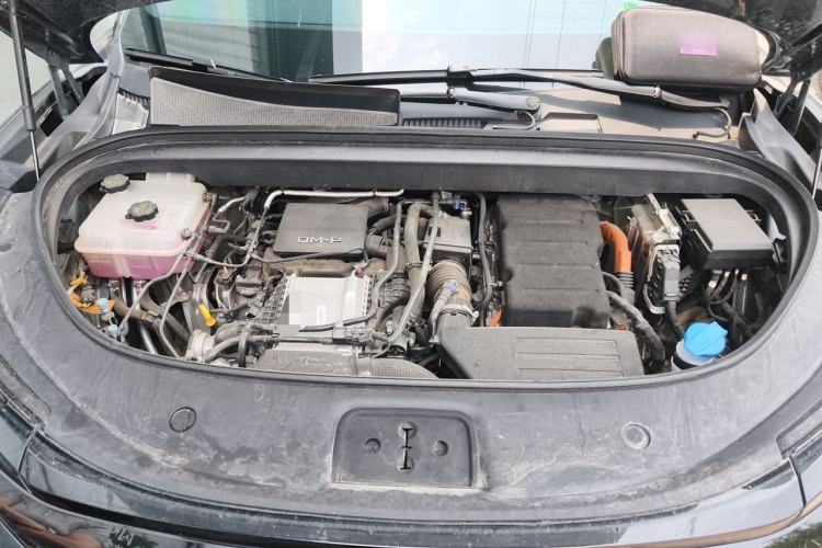 Used BYD Tang L 2025 DM 200KM Four-Wheel Drive LiDAR Flagship Model Engine Bay