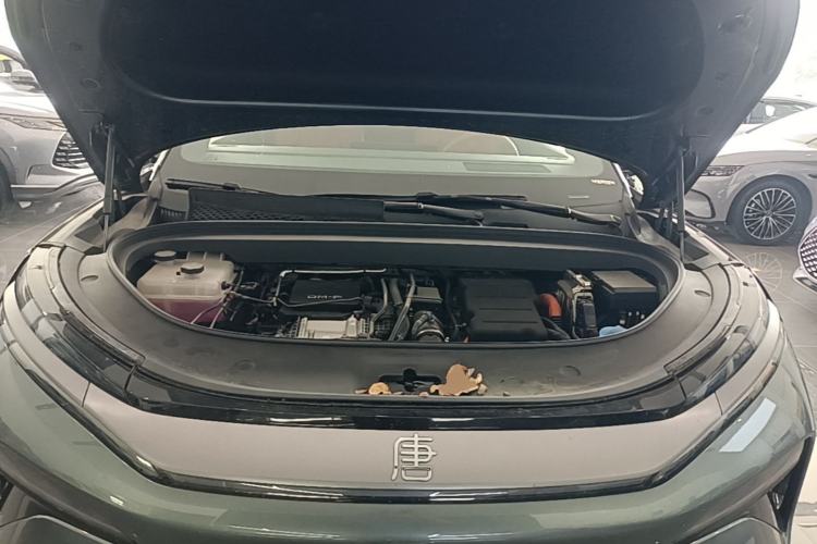 Used BYD Tang L 2025 DM 175KM Drone Player Edition Engine Bay