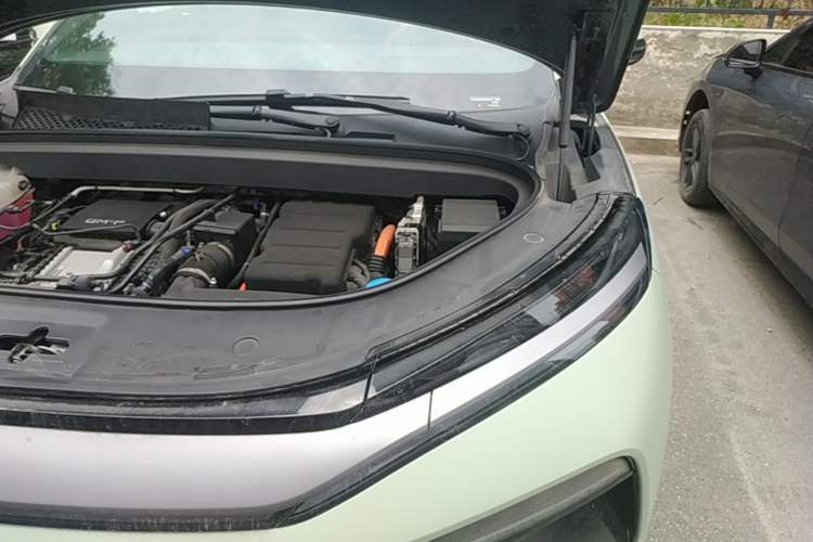 Used BYD Tang L 2025 DM 175KM Drone Player Edition Engine Bay Left