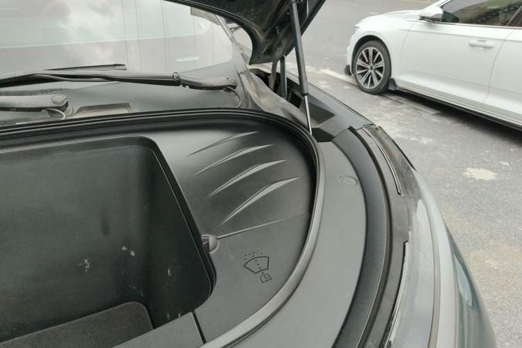 Used BYD Tang L 2025 EV 600KM All-Wheel-Drive LiDAR Flagship Model Engine Bay Left