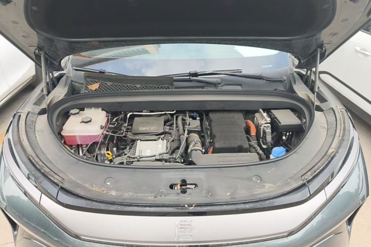 Used BYD Tang L 2025 DM 175KM Drone Player Edition Engine Bay