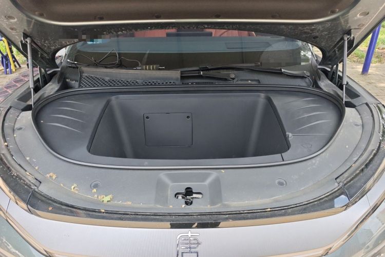 Used BYD Tang L 2025 EV 600KM All-Wheel-Drive LiDAR Flagship Model Engine Bay