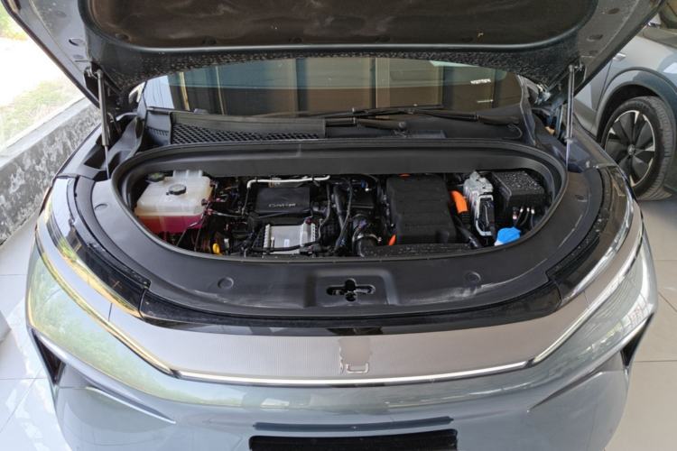 Used BYD Tang L 2025 DM 175KM Drone Player Edition Engine Bay