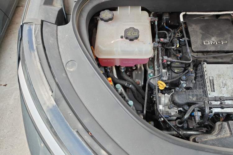 Used BYD Tang L 2025 DM 175KM Drone Player Edition Engine Bay Right