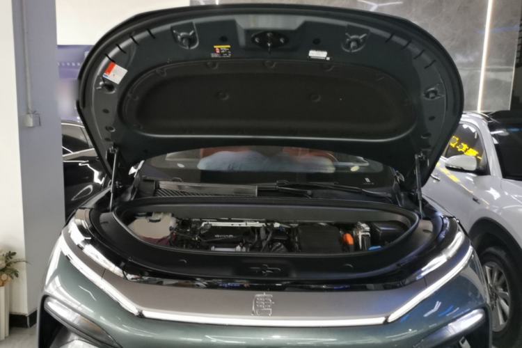 Used BYD Tang L 2025 DM 175KM Drone Player Edition Engine Bay