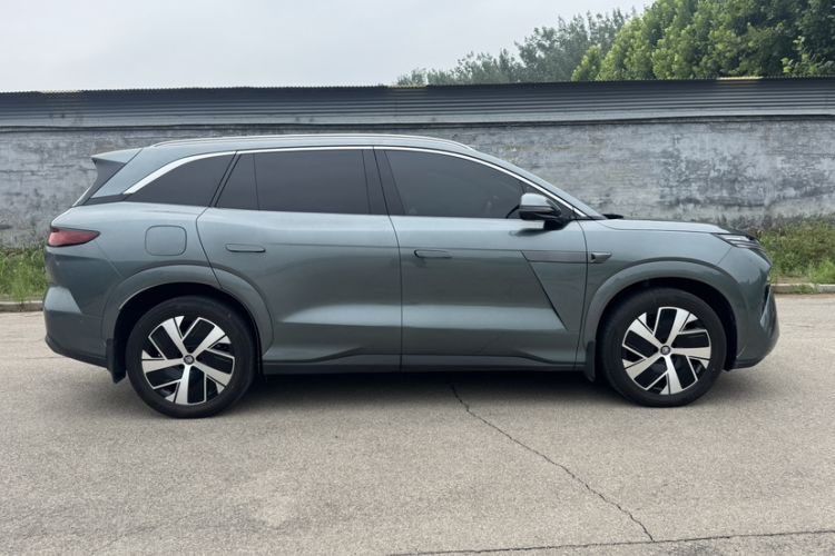 Used BYD Tang L 2025 DM 215KM LiDAR Flagship Model Exterior 2