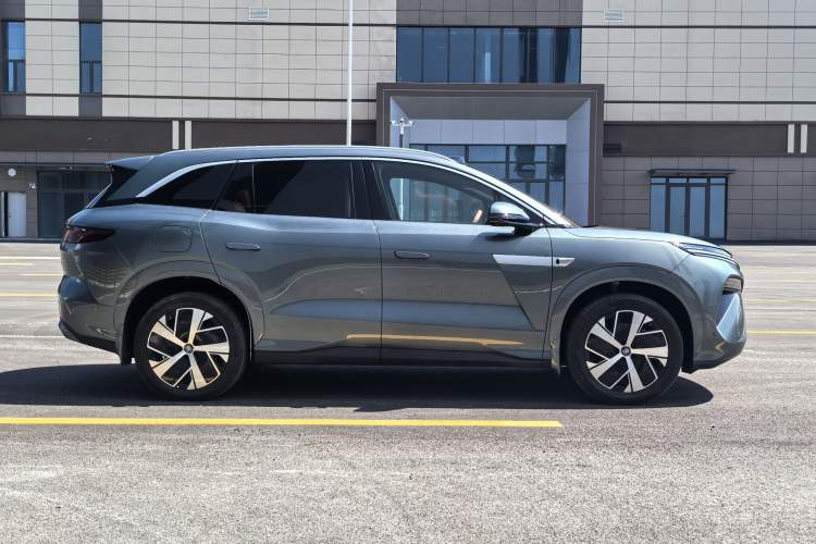 Used BYD Tang L 2025 EV 670KM LiDAR Flagship Version Exterior 3