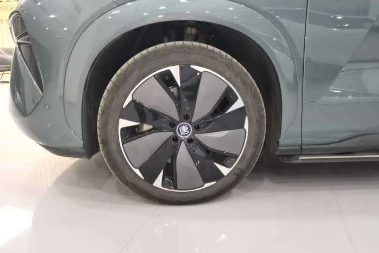 Used BYD Tang L 2025 DM 175KM Drone Player Edition Exterior 4