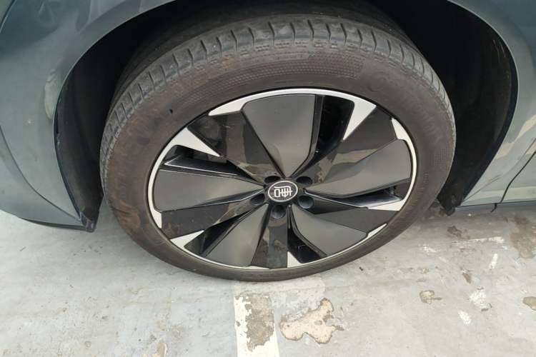 Used BYD Tang L 2025 DM 175KM Drone Player Edition Exterior 4