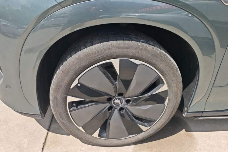 Used BYD Tang L 2025 DM 175KM Drone Player Edition Exterior 4