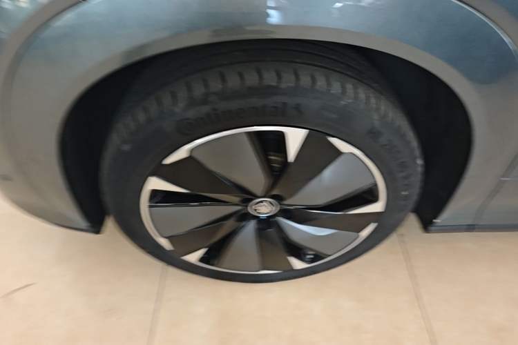 Used BYD Tang L 2025 DM 175KM Drone Player Edition Exterior 4