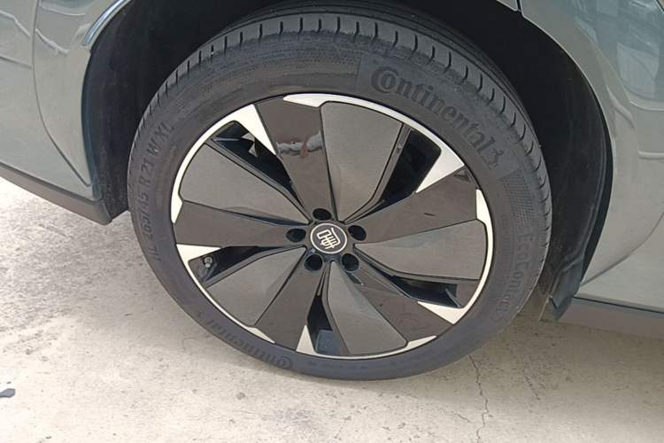 Used BYD Tang L 2025 EV 600KM All-Wheel-Drive LiDAR Flagship Model Exterior 5