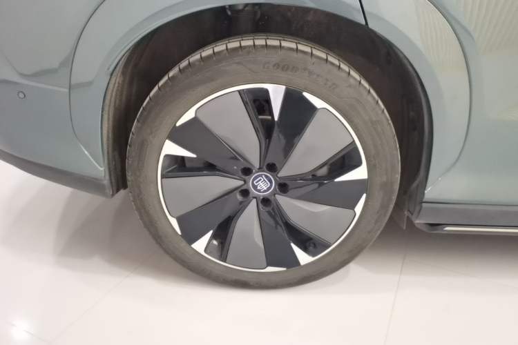 Used BYD Tang L 2025 DM 175KM Drone Player Edition Exterior 5