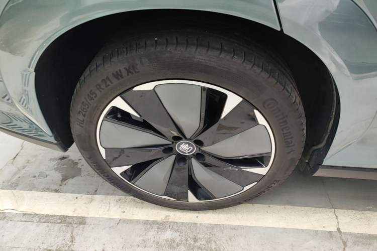 Used BYD Tang L 2025 DM 175KM Drone Player Edition Exterior 5