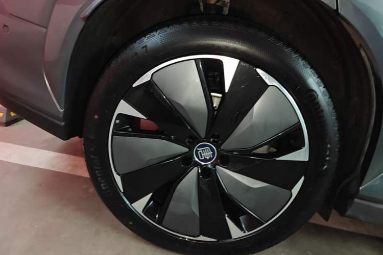 Used BYD Tang L 2025 DM 175KM Drone Player Edition Exterior 5