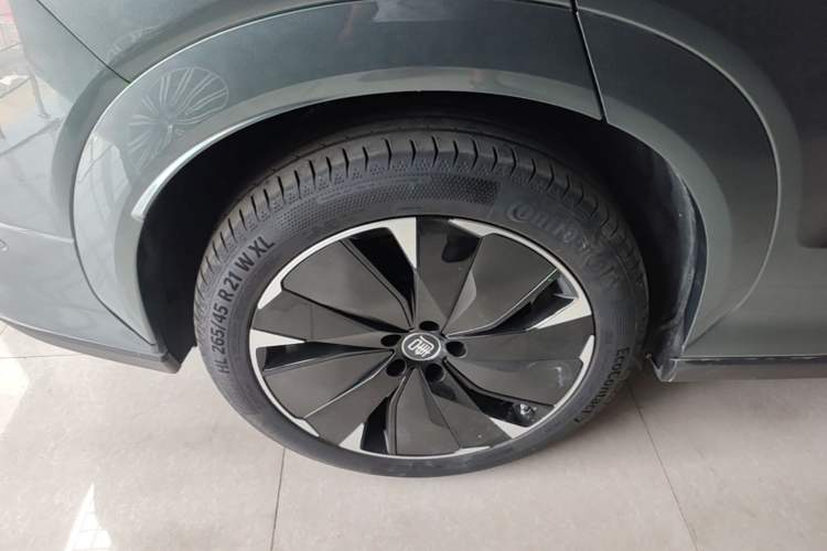 Used BYD Tang L 2025 DM 175KM Drone Player Edition Exterior 5