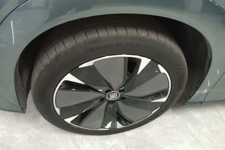 Used BYD Tang L 2025 DM 175KM Drone Player Edition Exterior 7