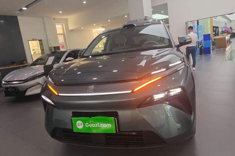 Used BYD Tang L 2025 DM 175KM Drone Player Edition Front