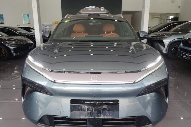 Used BYD Tang L 2025 DM 175KM Drone Player Edition Front